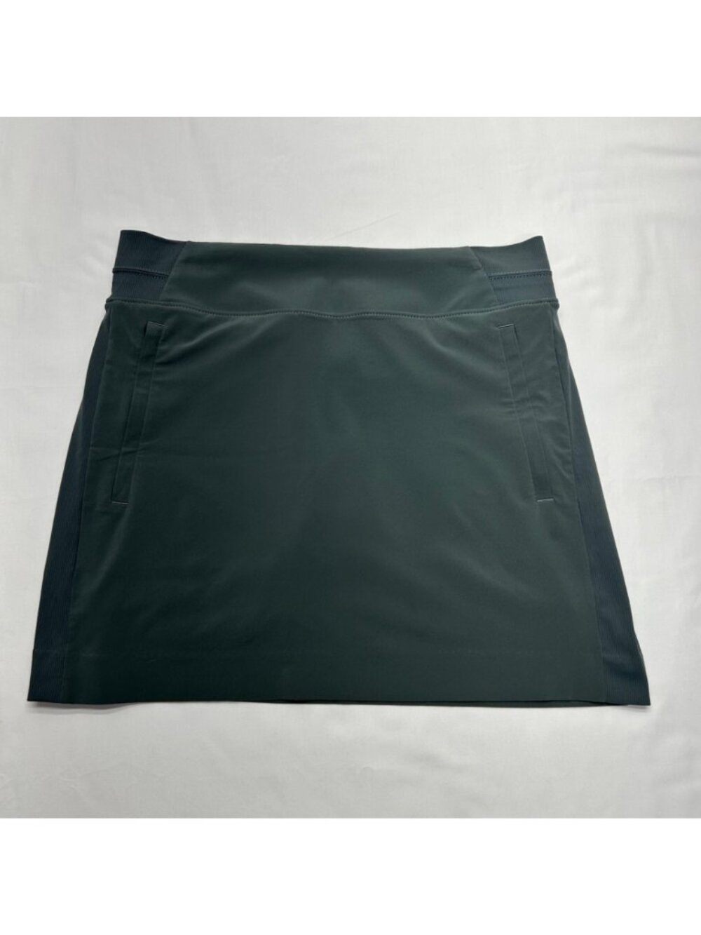ATHLETA Soho Skort Women's 6 Green Pockets Active - Picture 13 of 14